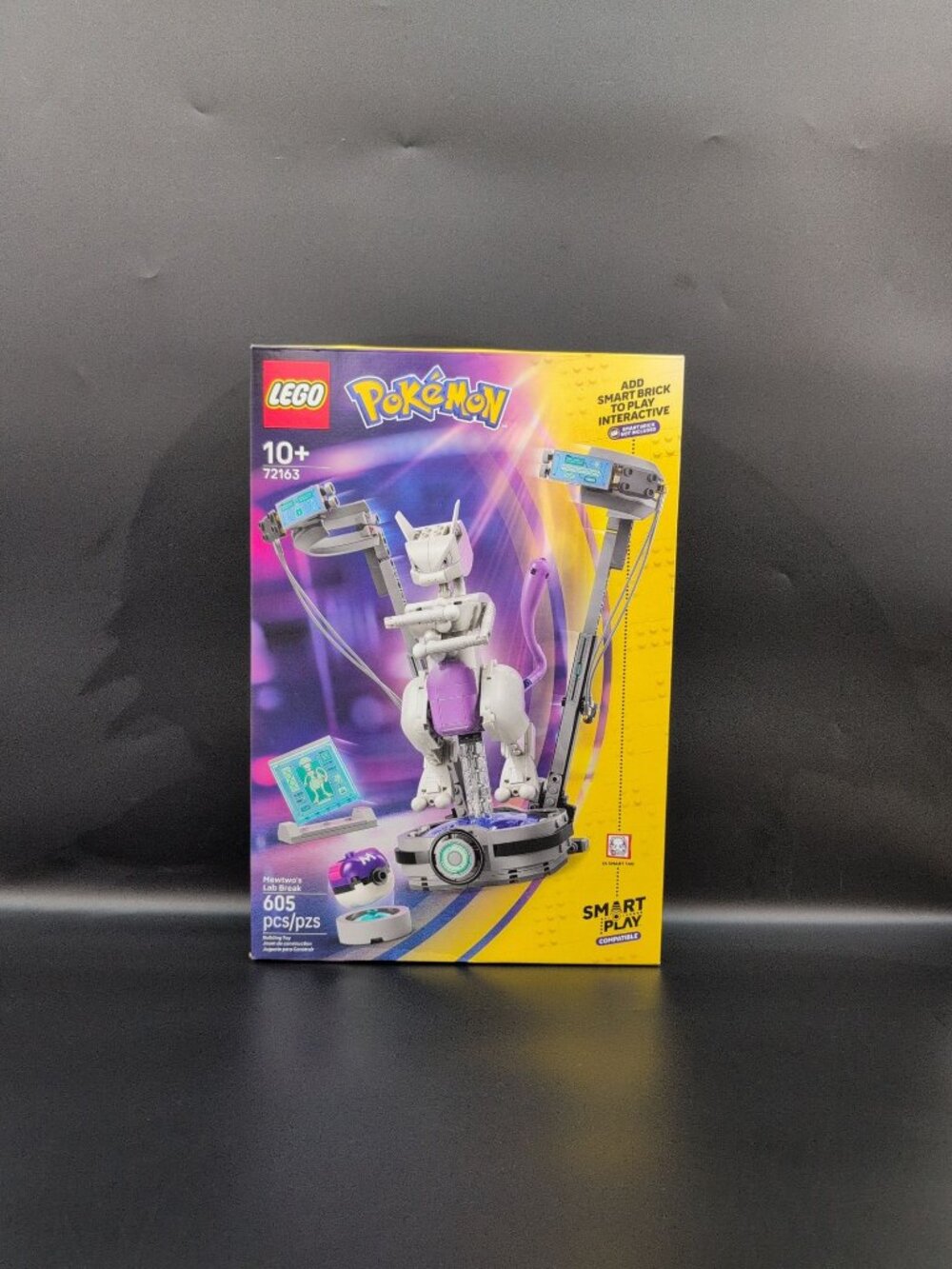 Genuine LEGO  Pokemon Smart Play Mewtwo's Lab Break Building Set 605 Pcs